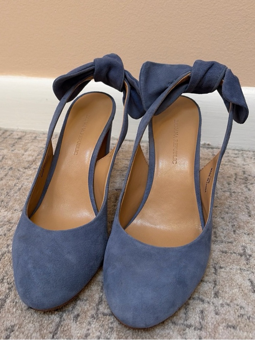 Banana Republic Cadi Pump